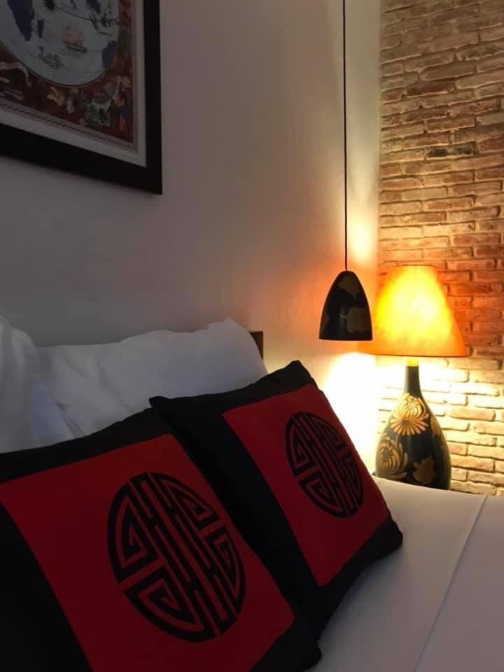Отель La Casita Saigon Хошимин Экстерьер фото